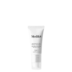 Crema hidratante con protección Advanced Day Total Protect SPF30 Medik8