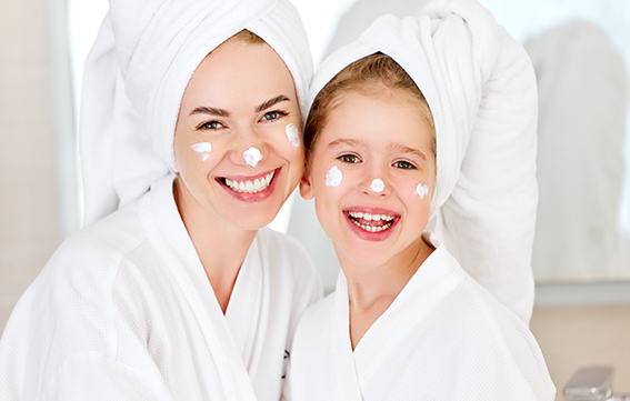 Elige los mejores productos para ayudar a mamá a tener una rutina diaria de belleza efectiva